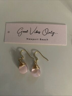Good Vibes 😎 Only Pink Teardrop Wire-Wrapped Earrings